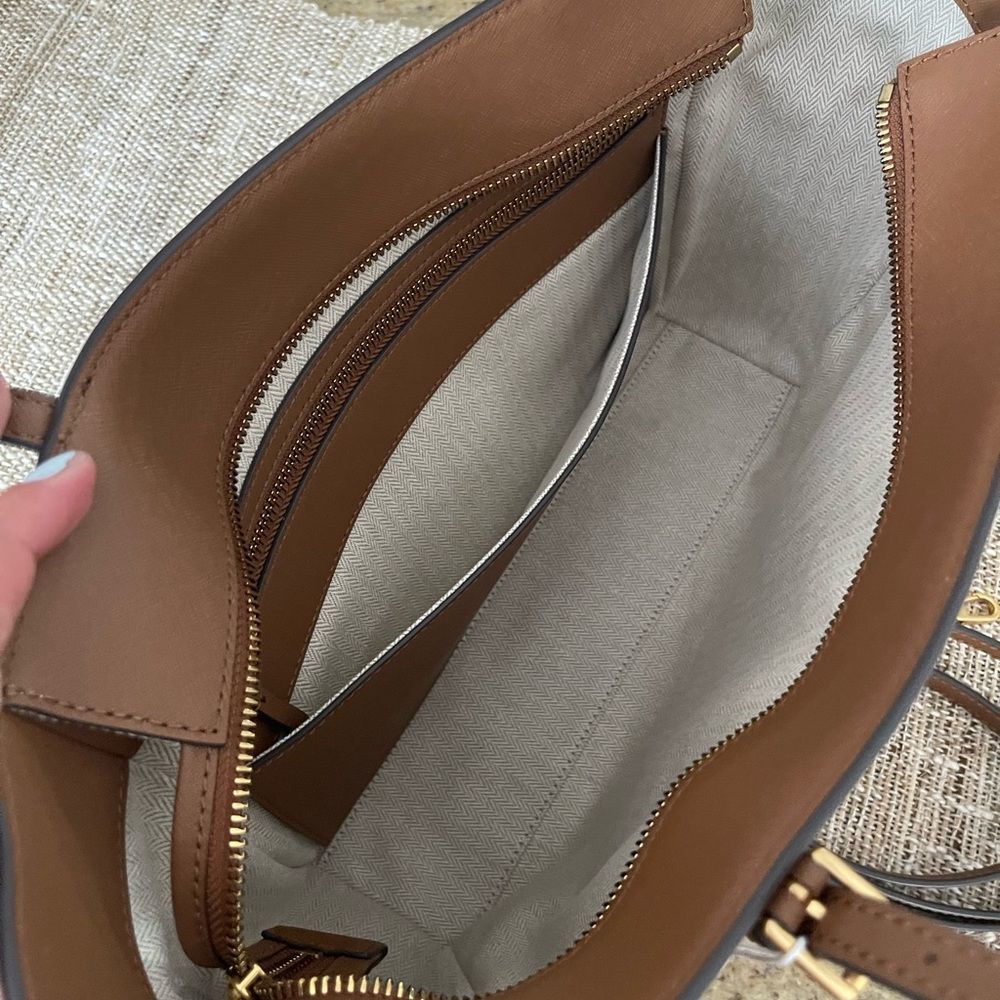New ❤️ Tory Burch Emerson tote tan - Picture 4 of 10